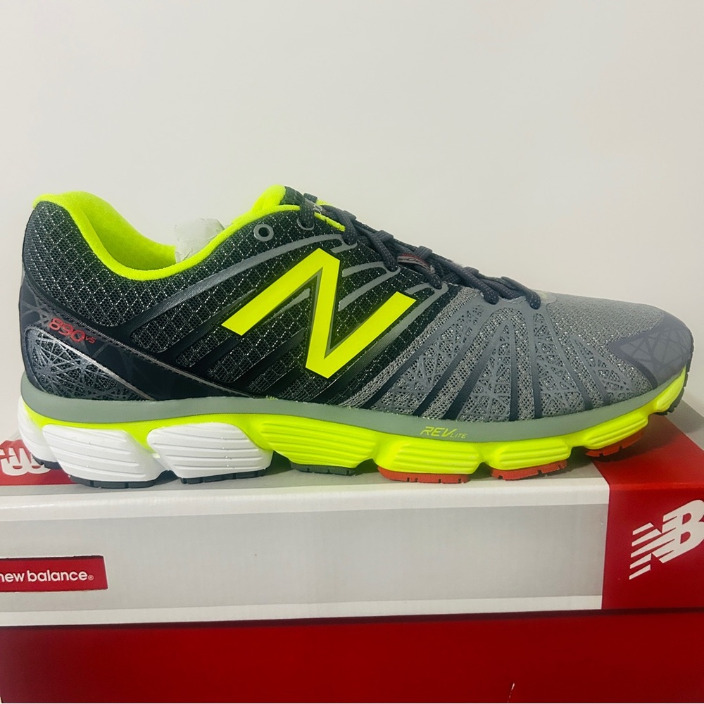 New Balance 890 V5 Men's Size 11 D, Grey M890GR5
